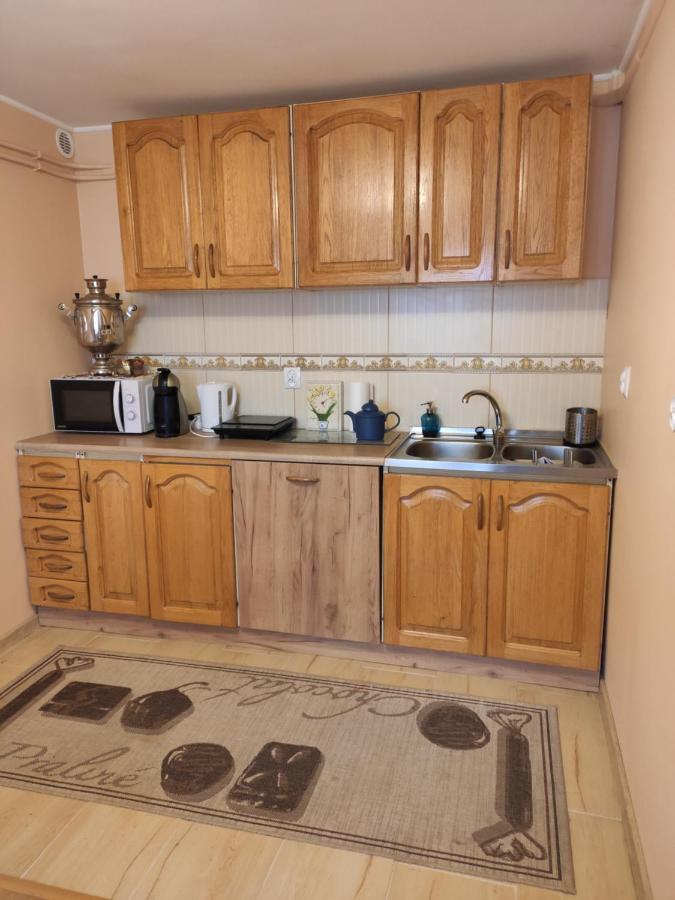 Ferienwohnung Dom Pod Zegarem Przemyśl Exterior foto